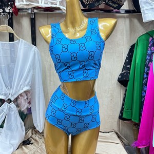 Классные купальники с накидкой и без