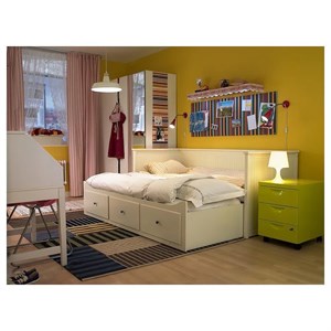 Настольная лампа от IKEA Создает мягкий и уютный