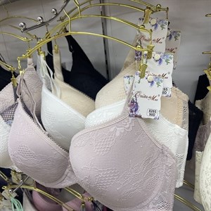 Кыргызстан Бишкек Рынок Кербен Дордой Нижнее белье