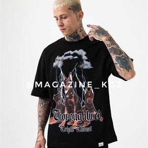 Здравствуйте Вы можете заказать у нас уличную одежду