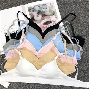 Кыргызстан Бишкек Рынок Кербен Дордой Нижнее белье