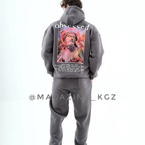 Здравствуйте Вы можете заказать у нас уличную одежду