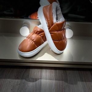 Супер крутые тапки в наличии На повседневку Мягкие