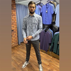 На нашем дорогом покупателе рубашка от Amato и слаксы