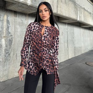 Стильные блузы в наличии Турция Размеры 42 44 46 48