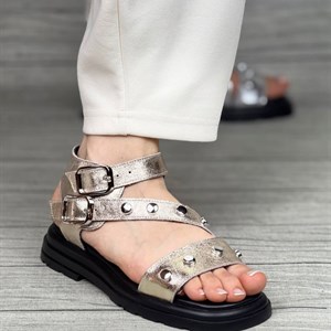 Куртки от kapsula_look_kg: Лучшие скидки на модные модели в Бишкеке