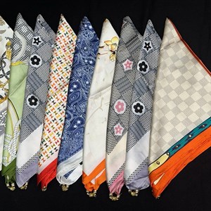 НОВАЯ КОЛЛЕКЦИЯ   Платок с магнитом Материал атлас