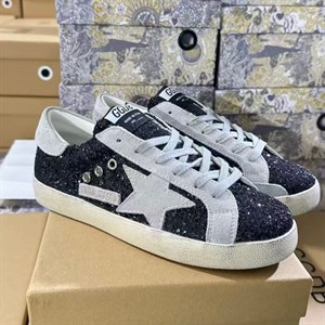 Обувь оптом – качественные модели для вашего бизнеса