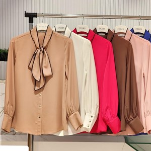 В наличии красивые блузы Турция Размеры 44 46 48 50