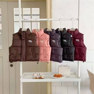 Качественные безрукавки для детей 100-150 см | Оптовые закупки