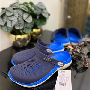  Более 20ти лет занимаемся продажами домашних тапочек