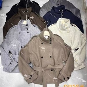 Женское пальто на осень с поясом и воротником-стойкой — 1900 сом