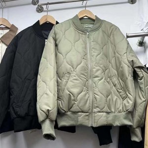 Получили стеганные курти отличного качества фабричные