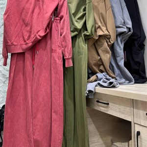 Новые поступления женской одежды KAPSULA BRAND на рынке Дордой