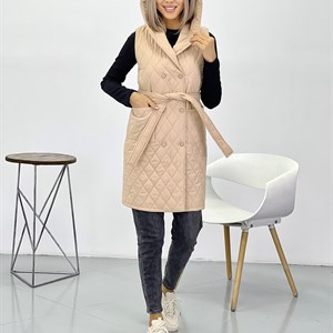 Качественная женская одежда от швейной фабрики Corona | Стеганные куртки, жилетки и плащи