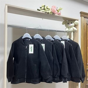 в наличии бомбер  Размеры 36 38 40 42 44 Ткань вельвет