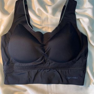 В наличии спортивный топ Доступен в разных расцветках