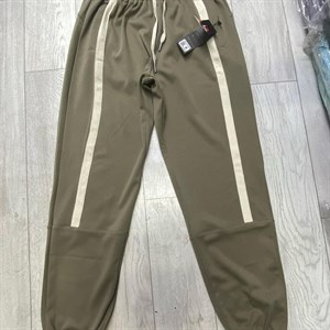 Мужская спортивная одежда бомберы и шорты в широком