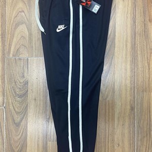 Мужская спортивная одежда бомберы и шорты в широком