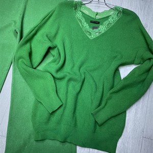 New collection Брючки и кофта   Брючки 5200 сом Кофта