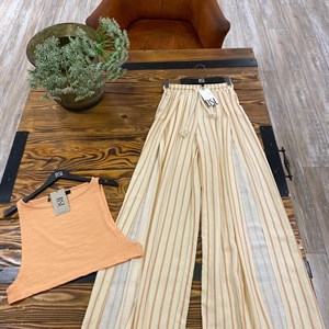 Супер трендовые брючки на лето При ходьбе ножка открывается