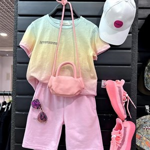 Двойка по 2200 сом Кепка по 950 сом Изи по 3800 сом