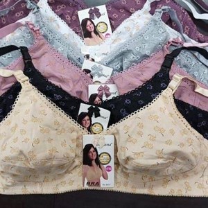 Кыргызстан Бишкек Рынок Кербен Дордой Нижнее белье