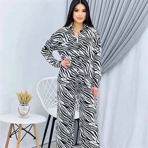 Двойка костюм просто идеально дополнит Ваш гардероб