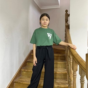 В наличии школьные брюки  Размеры 36 38 40 42 44 Ткань