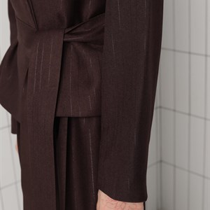 Элегантные женские костюмы от АдоИПош | Идеальная посадка в Бишкеке