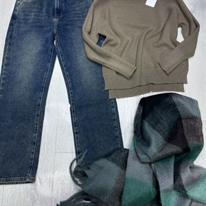 New collection Джинсы и водолазка   Джинсы 5200 сом