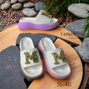  Более 20ти лет занимаемся продажами домашних тапочек