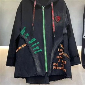 Модель 9027 Куртка из джинсовой ткани на замке капюшон