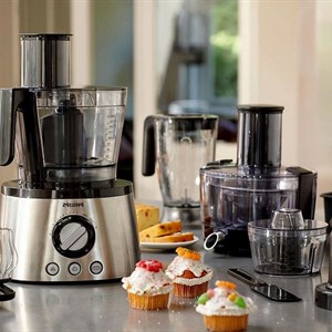 Получили универсальный кухонный комбайн Philips HR7778