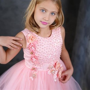 Ваша принцесса найдёт именно своё платье Огромный