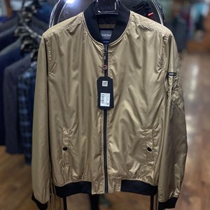 Ветровки от Santorio Цена 6 000 сом  У нас имеется