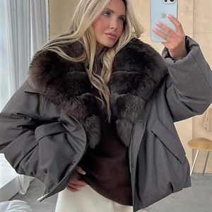 Ультра-стильный бомбер с натуральным мехом для зимы