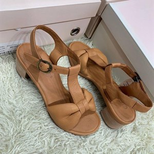 Эксклюзив и в тренде Натуральная кожа Цена 7000 60