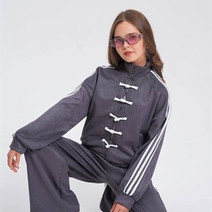 Японский стиль одежды для детей: идеальная посадка и уникальный дизайн