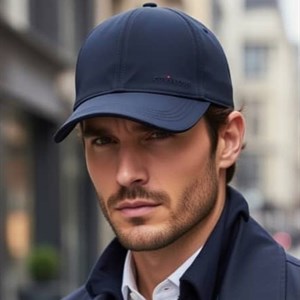 Стильные мужские бейсболки оптом - широкий ассортимент!