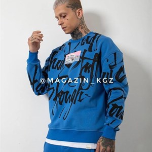 Здравствуйте Вы можете заказать у нас уличную одежду