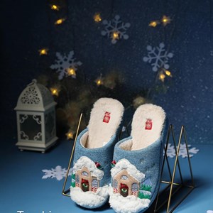  Более 20ти лет занимаемся продажами домашних тапочек