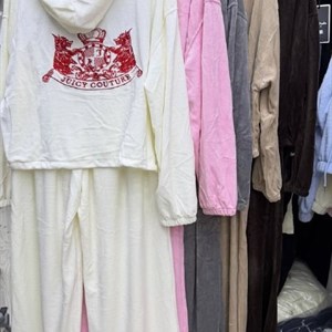 Жусси — стильная женская одежда по доступной цене 2800 сом