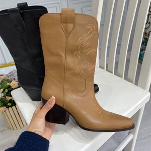 ЭКСКЛЮЗИВ сапоги Натуральная кожа полностью цена 10000