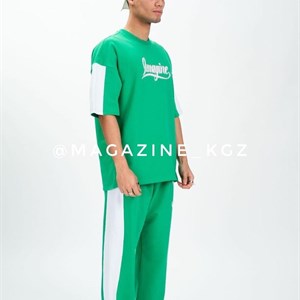 Здравствуйте Вы можете заказать у нас уличную одежду