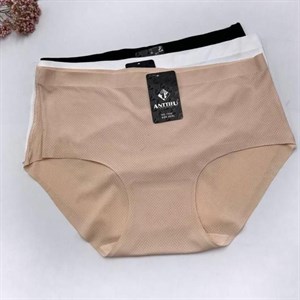 Кыргызстан Бишкек Рынок Кербен Дордой Нижнее белье