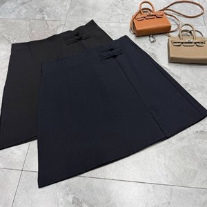 Женская одежда KAPSULA BRAND — размеры S, M, L