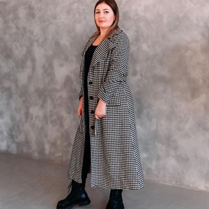 Пальто в расцветке гусиная лапка отличное качество